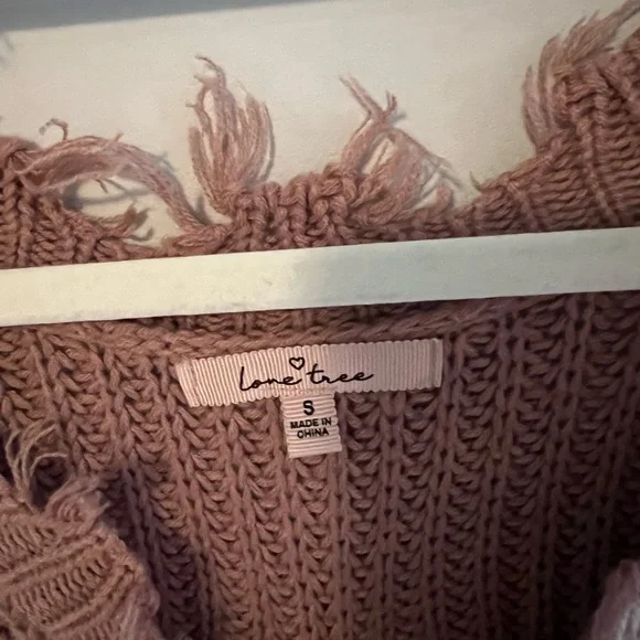 Distressed sweater - Picture 2 of 2